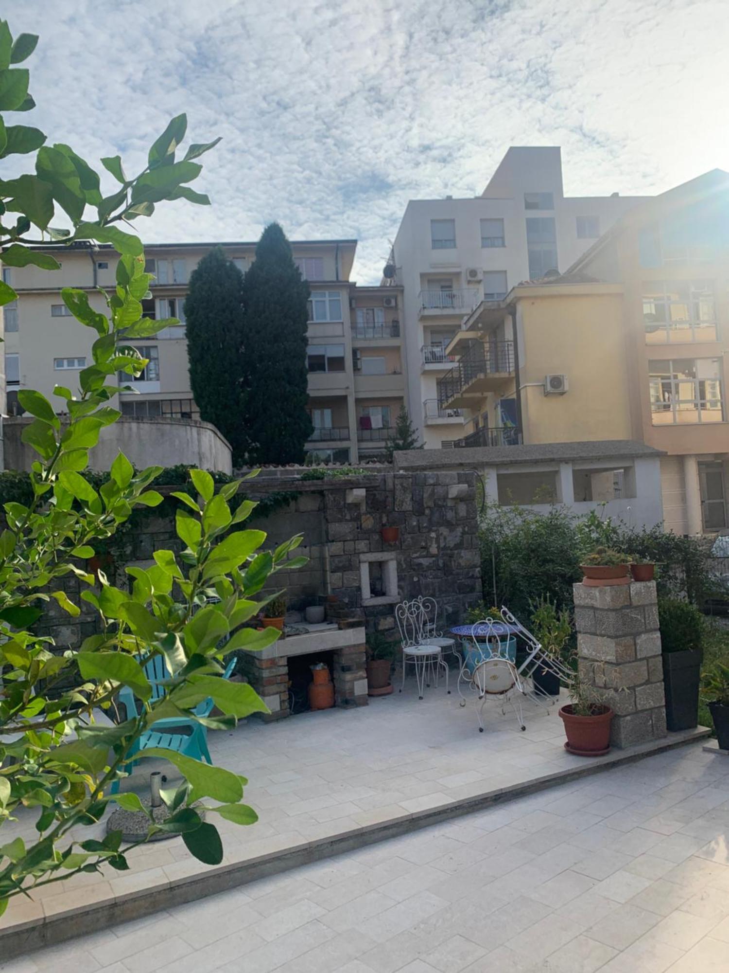 Rose Downtown Daire Podgoriçe Dış mekan fotoğraf