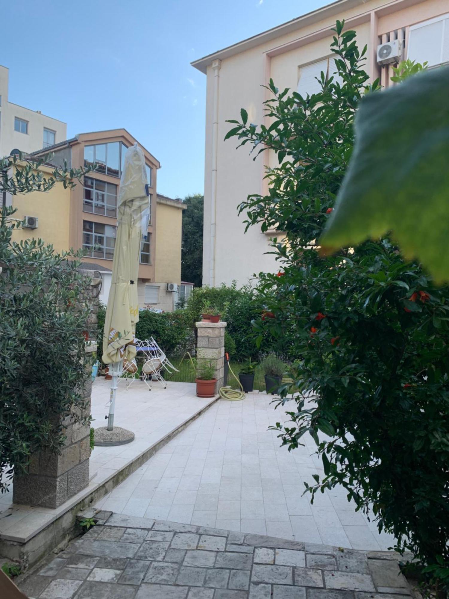 Rose Downtown Daire Podgoriçe Dış mekan fotoğraf